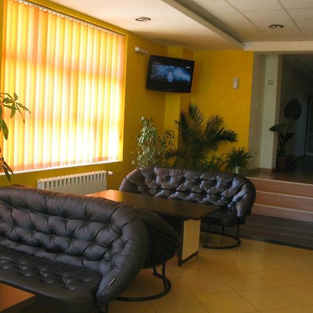 Hotel Nakra Radnevo Kültér fotó