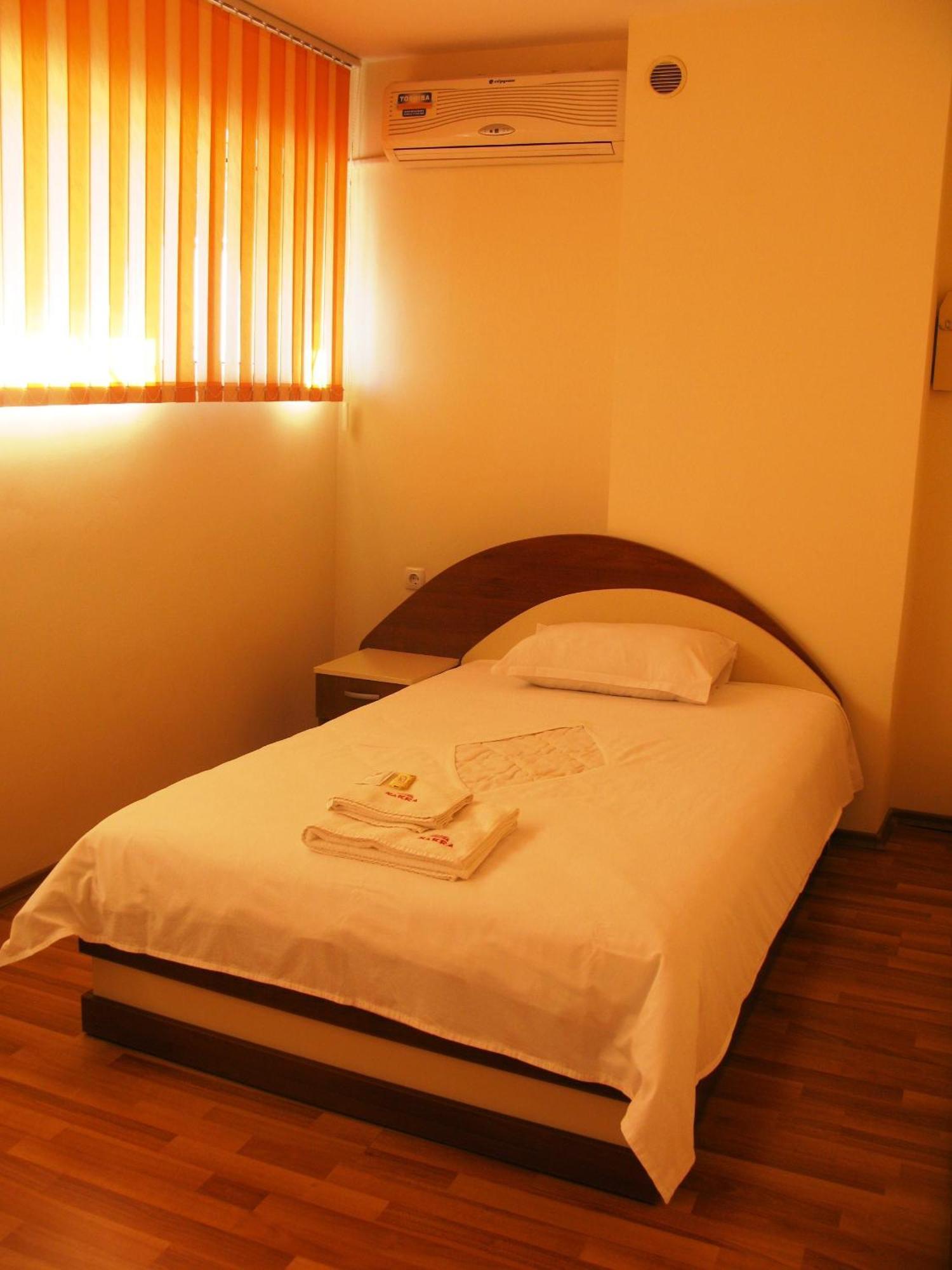Hotel Nakra Radnevo Kültér fotó