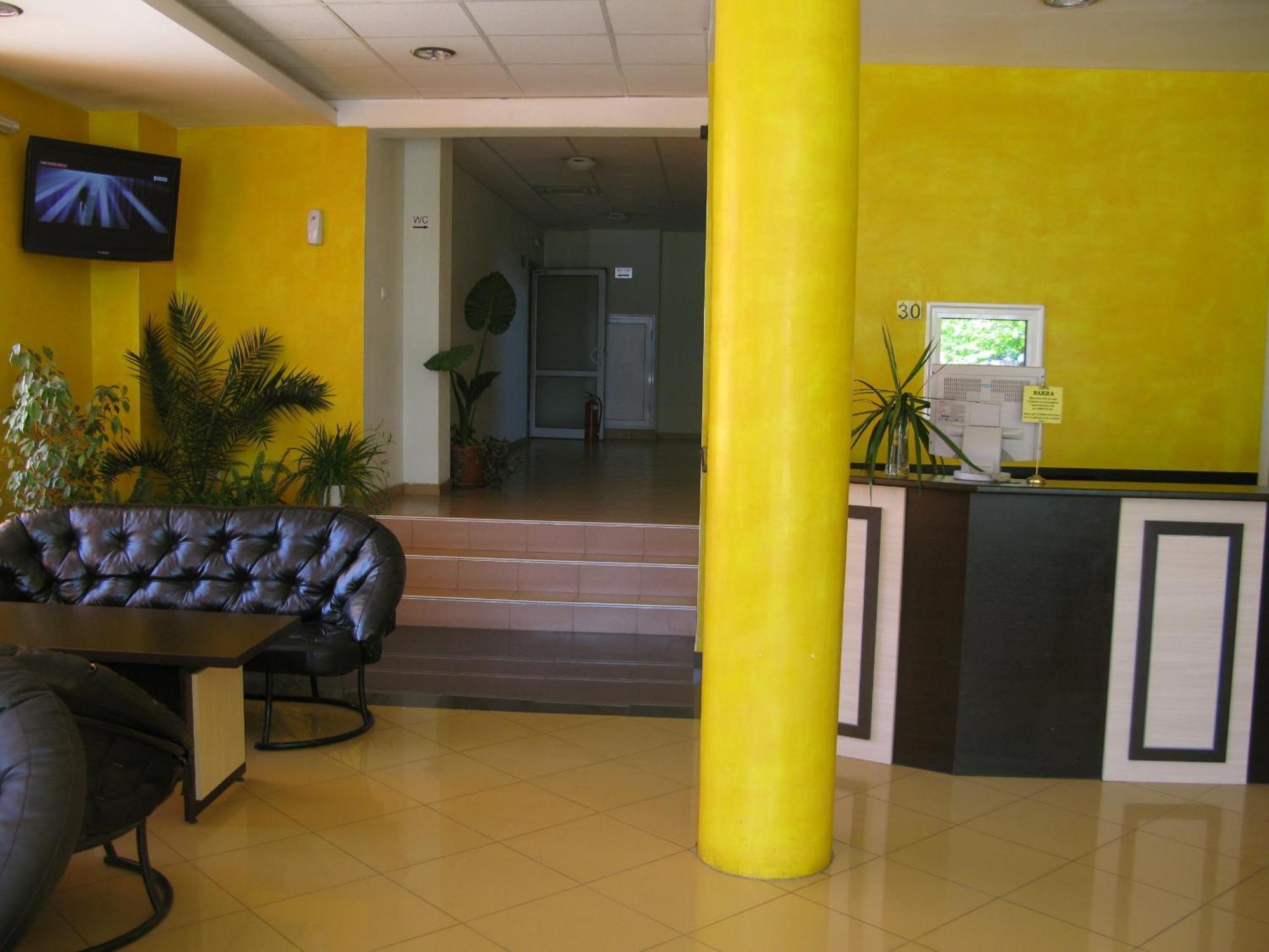 Hotel Nakra Radnevo Kültér fotó