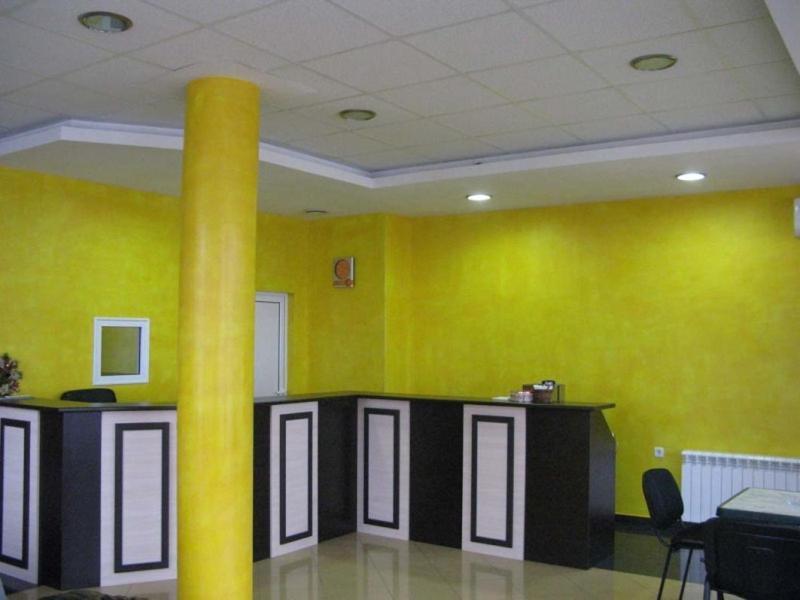 Hotel Nakra Radnevo Kültér fotó